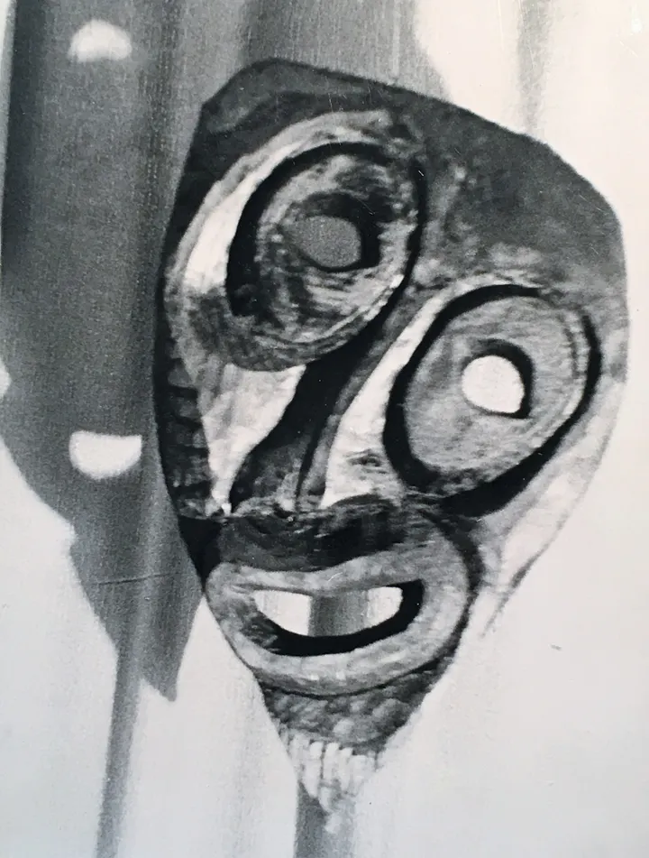 Holzmaske